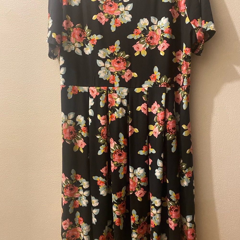 Women’s 3X Floral Black Dress with pockets - Picture 2 of 11